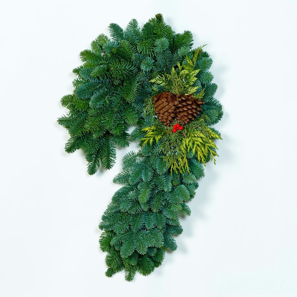 Deluxe Candy Cane Wreath with 3 accents (pine cones, berries and juniper)
